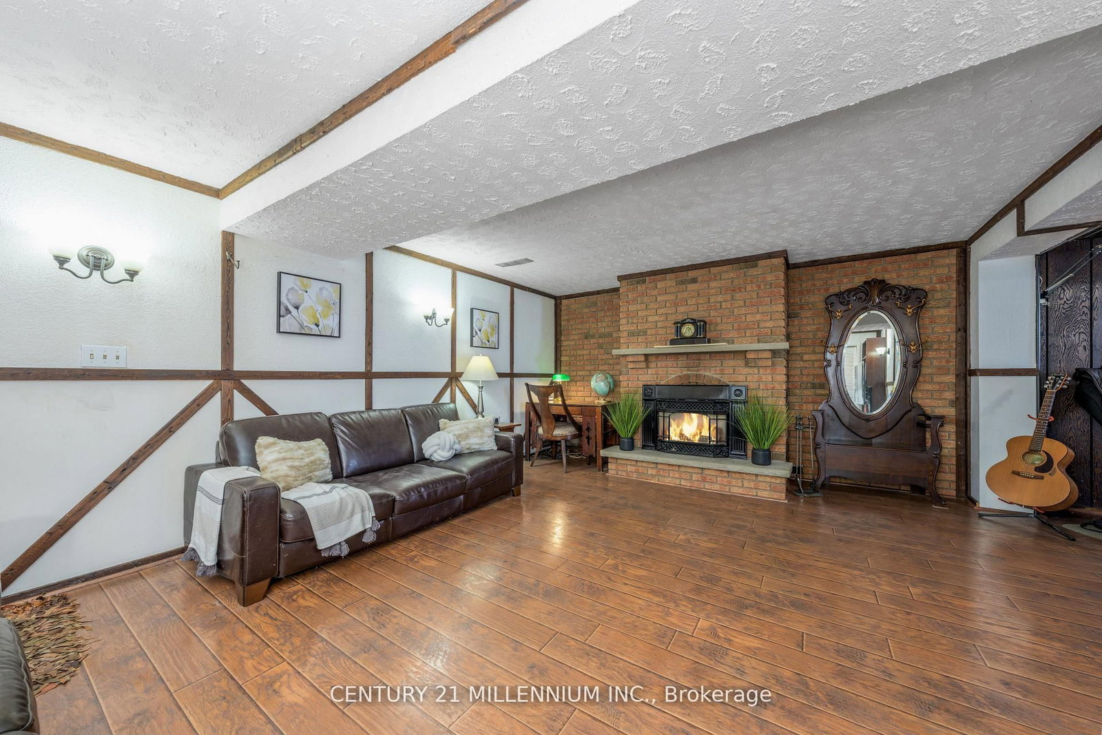 Detached House for sale at 20 Dunblaine Crescent, Brampton, Ontario, L6T 3H2 - Southgate - MLS: W12897572