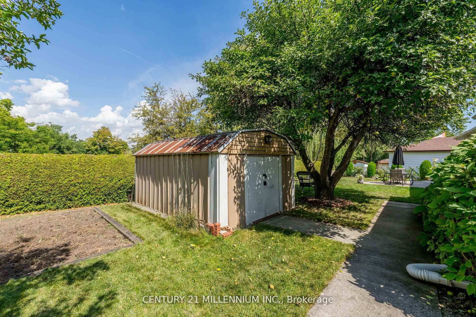 Detached House for sale at 20 Dunblaine Crescent, Brampton, Ontario, L6T 3H2 - Southgate - MLS: W12897572