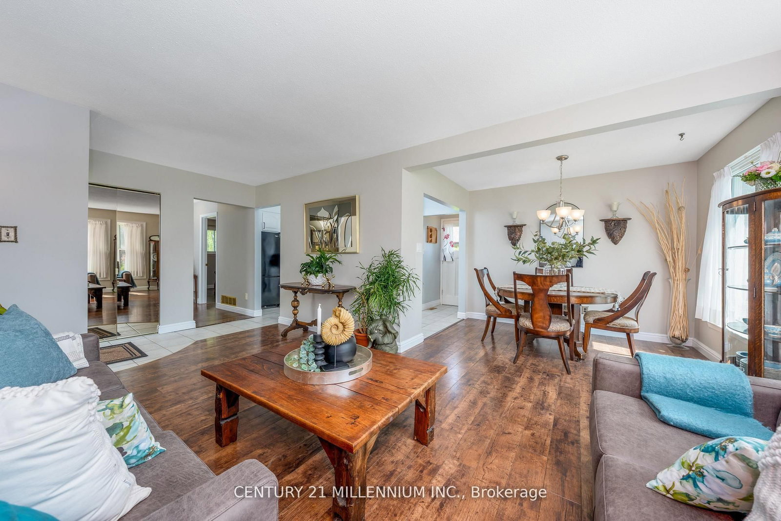 Detached House for sale at 20 Dunblaine Crescent, Brampton, Ontario, L6T 3H2 - Southgate - MLS: W12897572