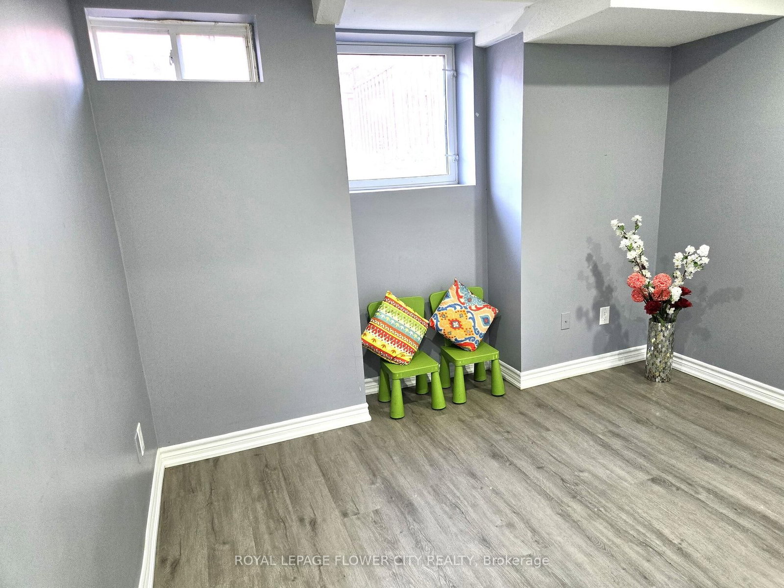 18 Saint Eugene Street - Photo 5