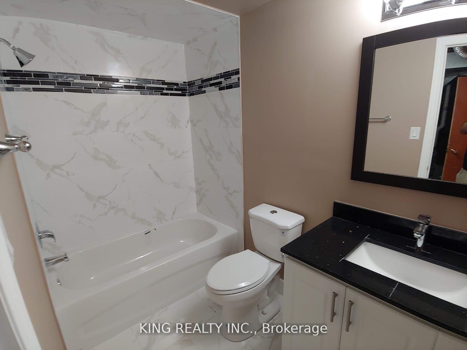 Semi-Detached House for sale at 16 Wimbledon Court, Brampton, Ontario, L6V 2S4 - Brampton North - MLS: W12897962