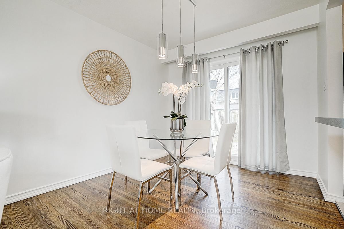 Detached House for sale at 11 Tullamore Road, Brampton, Ontario, L6W 1J6 - Brampton East - MLS: W12898264