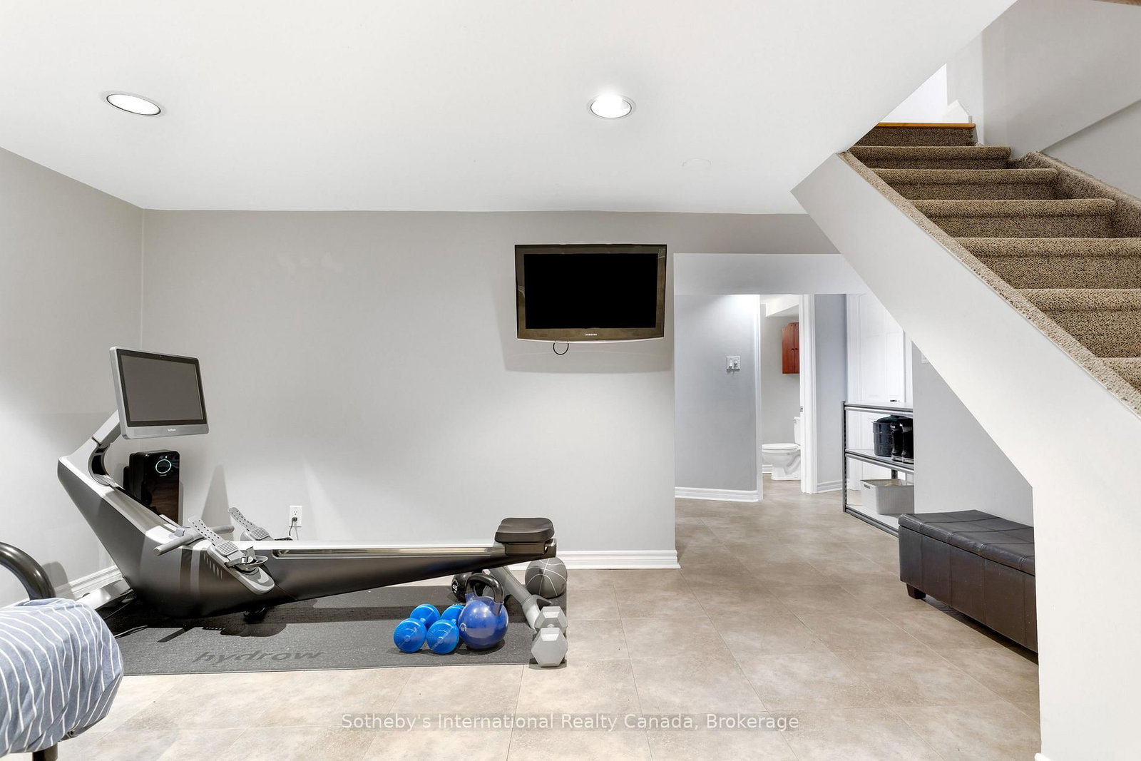 Detached House for sale at 32 Anderson Street, Oakville, Ontario, L6K 1A5 - Central - MLS: W12898434