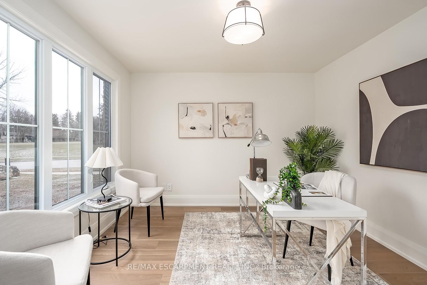 Detached House for sale at 251 Glen Afton Drive, Burlington, Ontario, L7L 1G8 - Shoreacres - MLS: W12898604