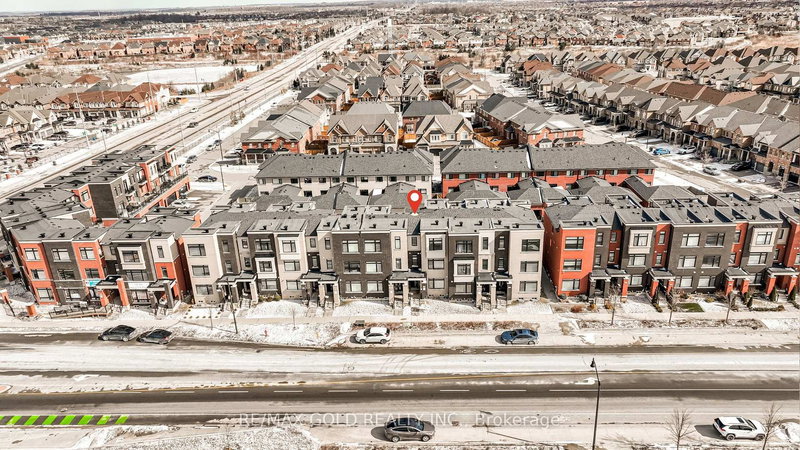 341 Veterans Dr, Brampton, L7A 0B2 | Image 3