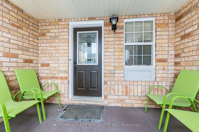 618 Hamilton Crescent