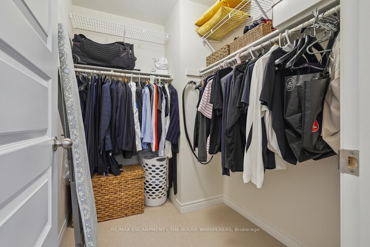 Townhouse for sale at 29-181 Plains Road, Burlington, Ontario, L7T 0B1 - Bayview - MLS: W12899486