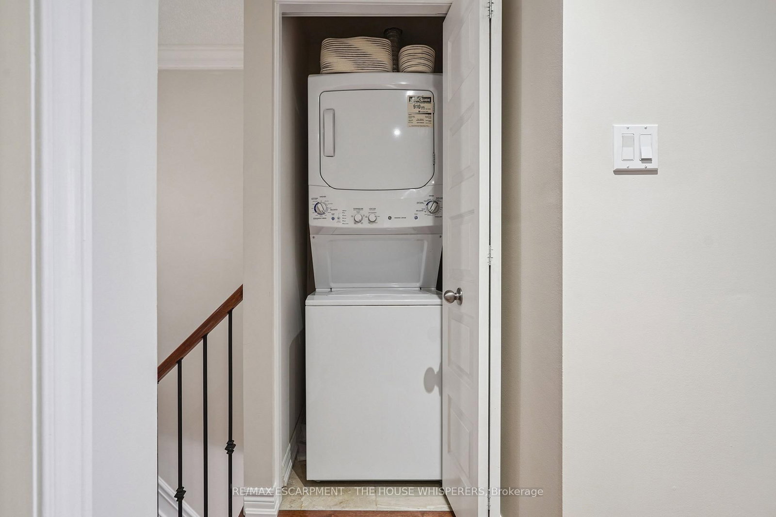 Townhouse for sale at 29-181 Plains Road, Burlington, Ontario, L7T 0B1 - Bayview - MLS: W12899486