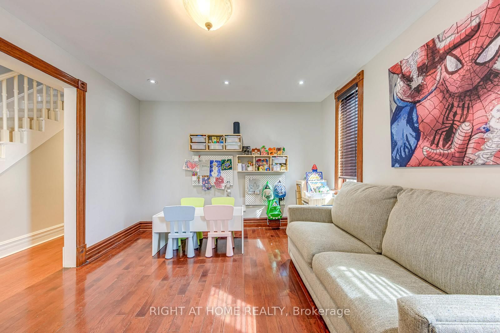 Detached House for sale at 24 Mill Street, Brampton, Ontario, L6X 1S6 - Downtown Brampton - MLS: W12899656