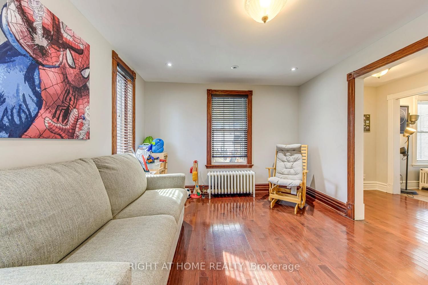 Detached House for sale at 24 Mill Street, Brampton, Ontario, L6X 1S6 - Downtown Brampton - MLS: W12899656