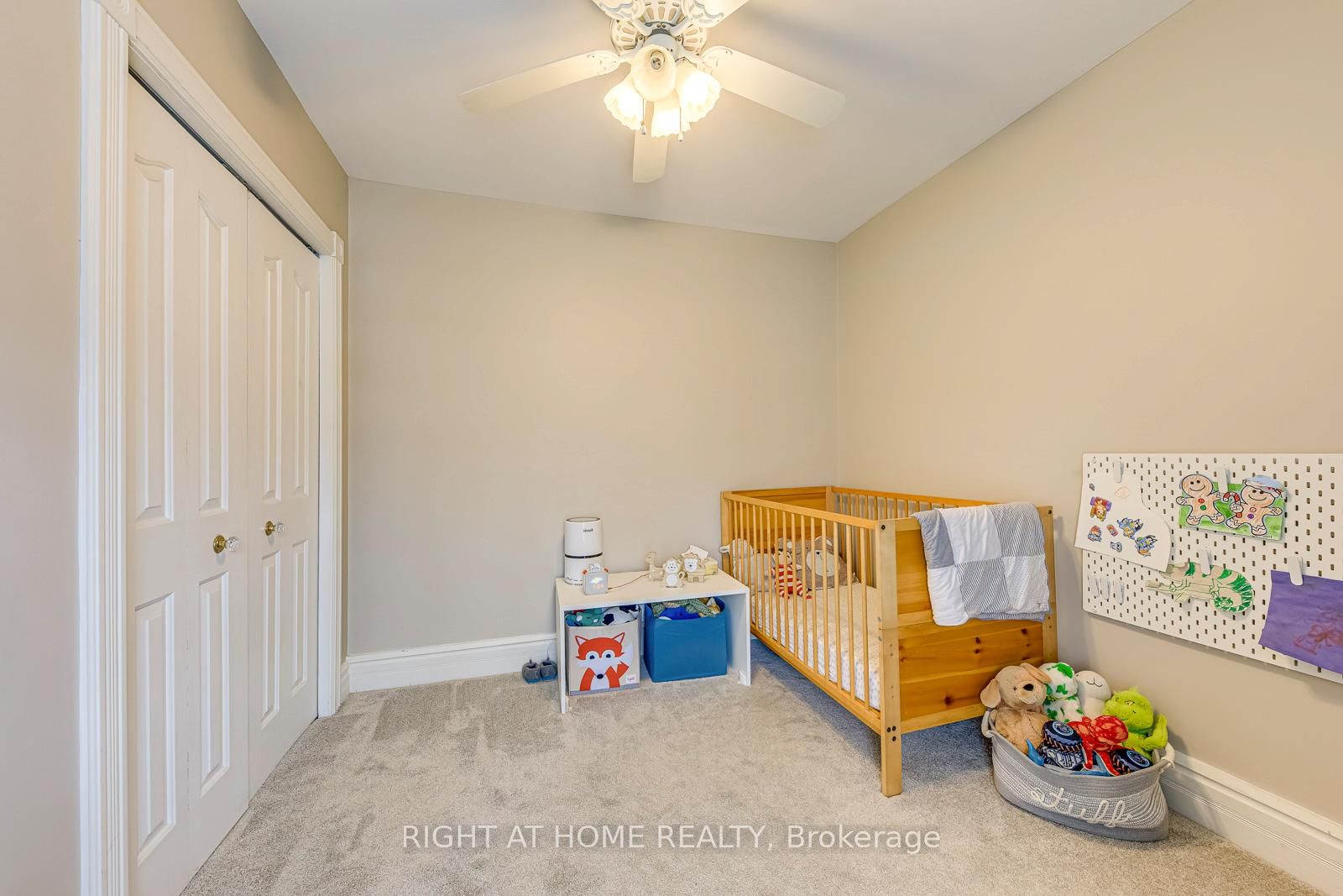 Detached House for sale at 24 Mill Street, Brampton, Ontario, L6X 1S6 - Downtown Brampton - MLS: W12899656