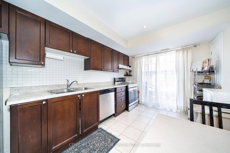 301 - 64 Sidney Belsey Cres, Toronto, M6M 5J4 | Image 2