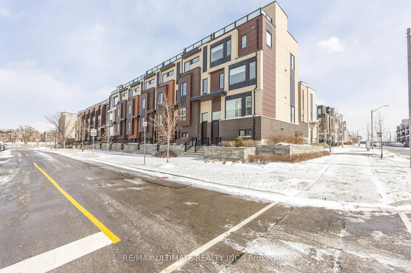 13 Caroline Carpenter Grve, Toronto, M3K 0B1 | Image 2