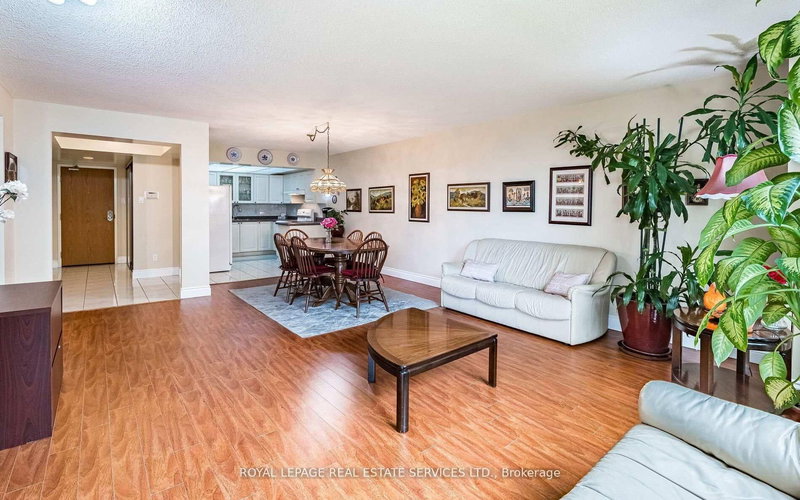 #202 - 310 Mill St S, Brampton, L6Y 3B1 | Image 3