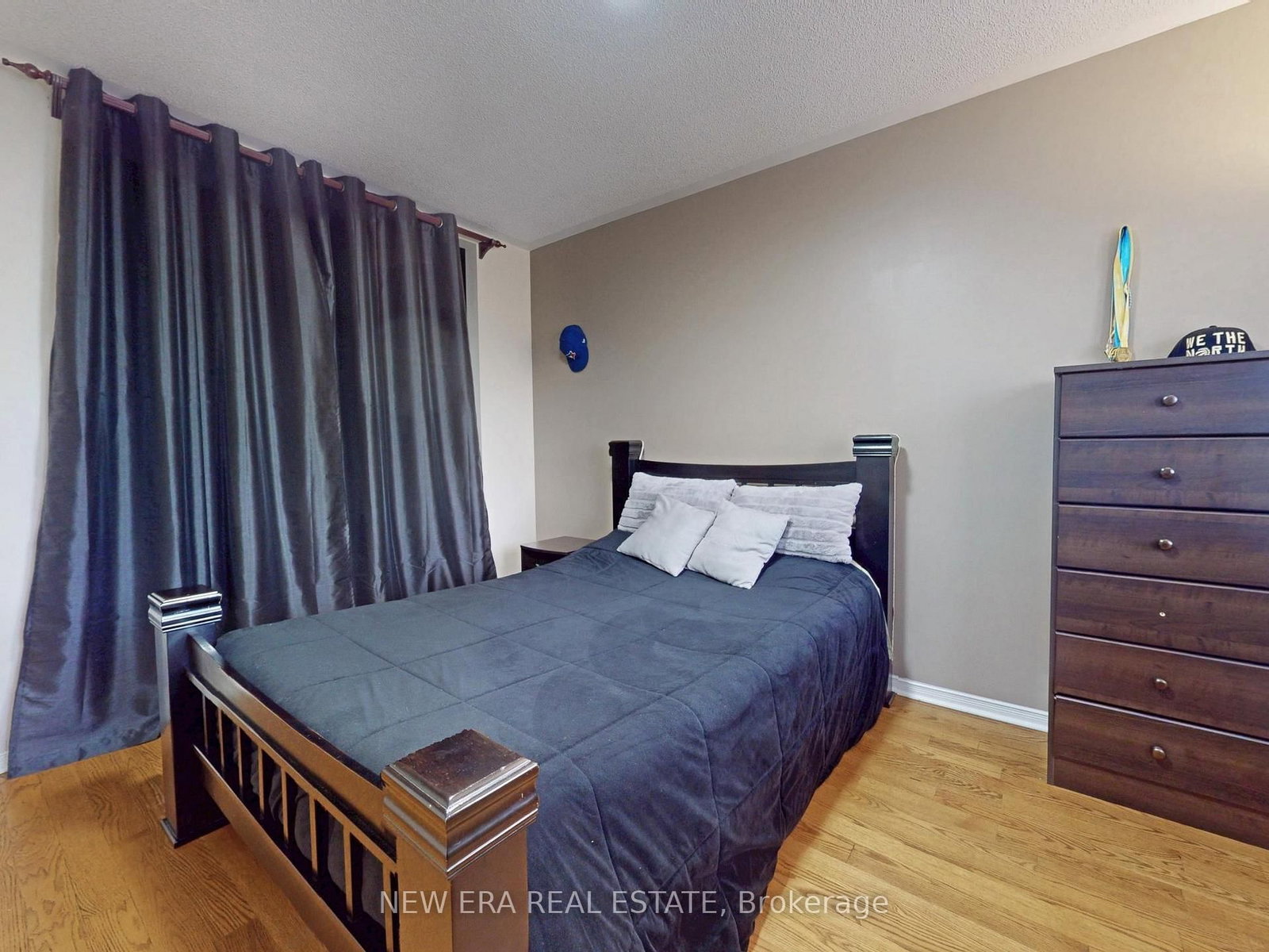 Detached House for sale at 5380 Floral Hill Crescent, Mississauga, Ontario, L5V 1V3 - East Credit - MLS: W12900036