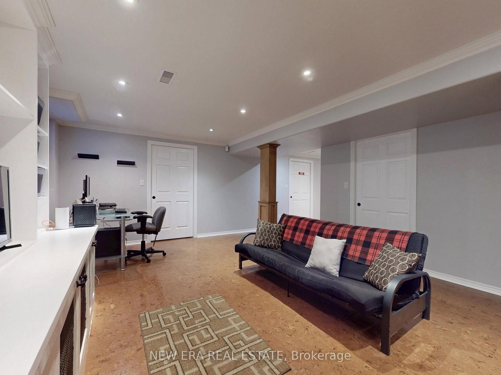 Detached House for sale at 5380 Floral Hill Crescent, Mississauga, Ontario, L5V 1V3 - East Credit - MLS: W12900036