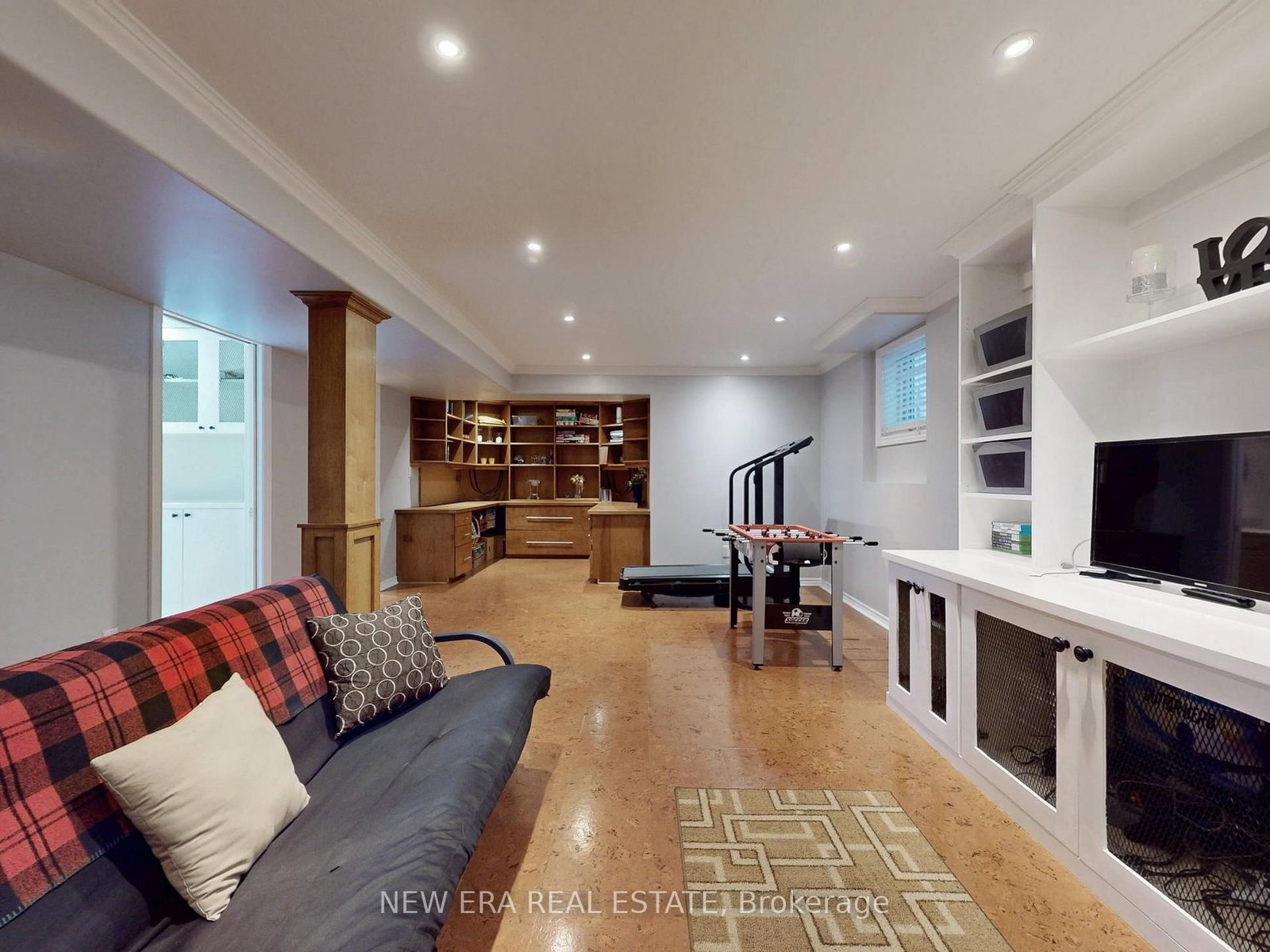 Detached House for sale at 5380 Floral Hill Crescent, Mississauga, Ontario, L5V 1V3 - East Credit - MLS: W12900036