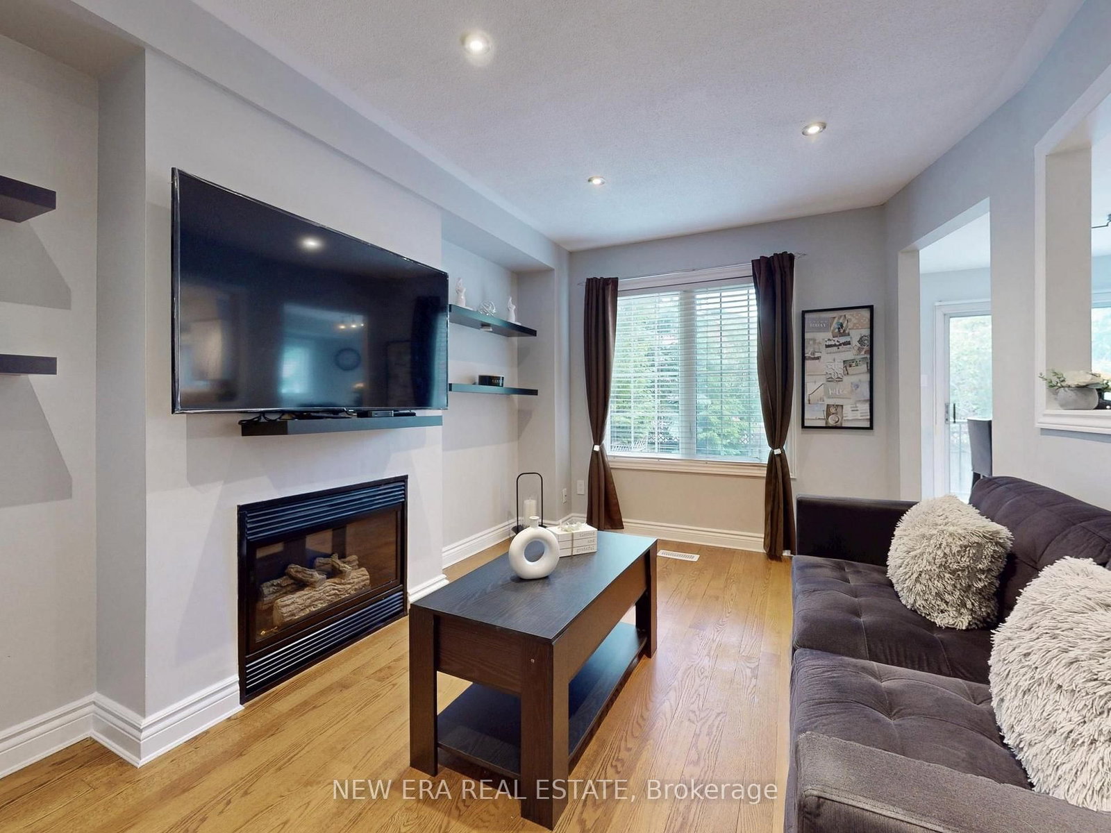 Detached House for sale at 5380 Floral Hill Crescent, Mississauga, Ontario, L5V 1V3 - East Credit - MLS: W12900036