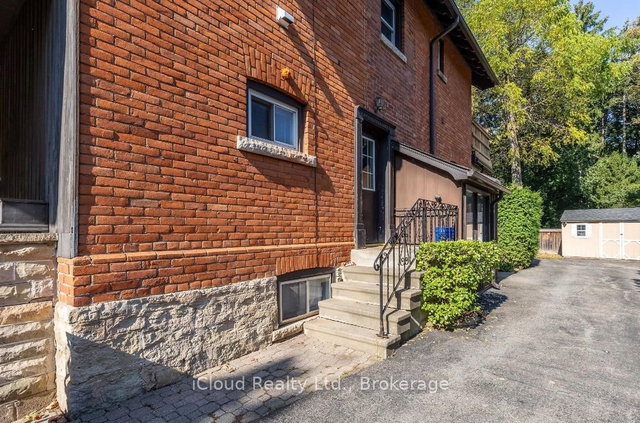 Upper - 2177 Lakeshore Road