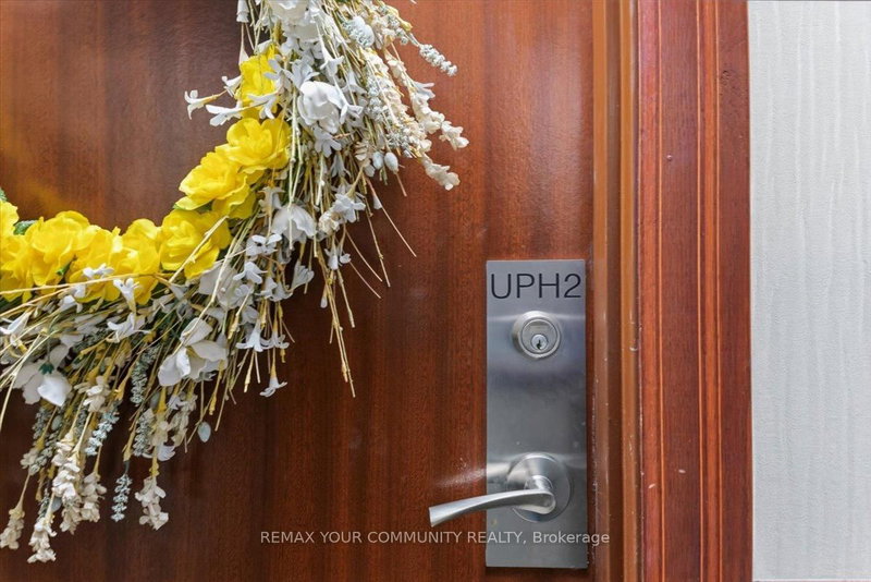 UpH 02 - 880 Dundas St, Mississauga, L5C 4H3 | Image 2