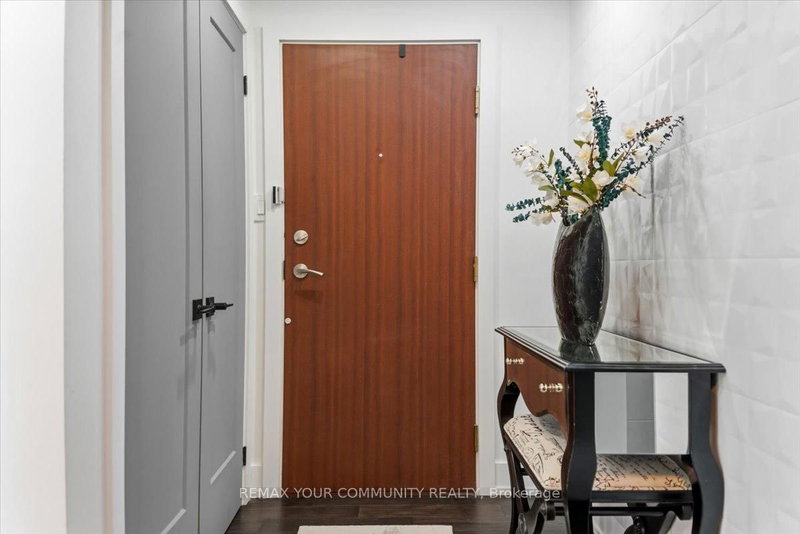 UpH 02 - 880 Dundas St, Mississauga, L5C 4H3 | Image 3