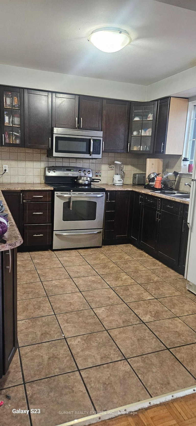 3867 Teeswater Rd, Mississauga, L4T 3L2 | Image 3