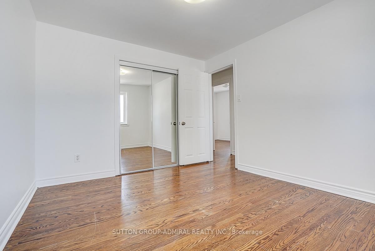 Townhouse for sale at 7 Town House Crescent, Brampton, Ontario, L6W 3C3 - Brampton East - MLS: W12900466