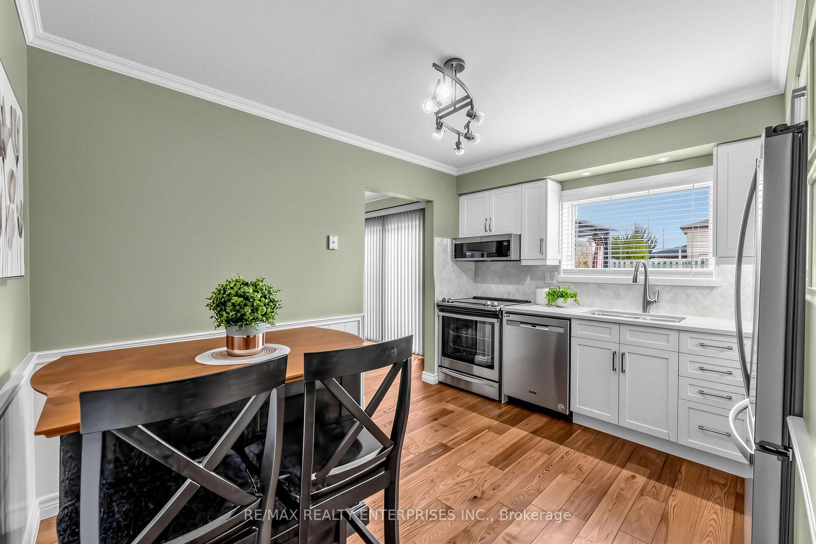 Detached House for sale at 426 Bartley Bull Pkwy, Brampton, Ontario, L6W 2M5 - Brampton East - MLS: W12900650