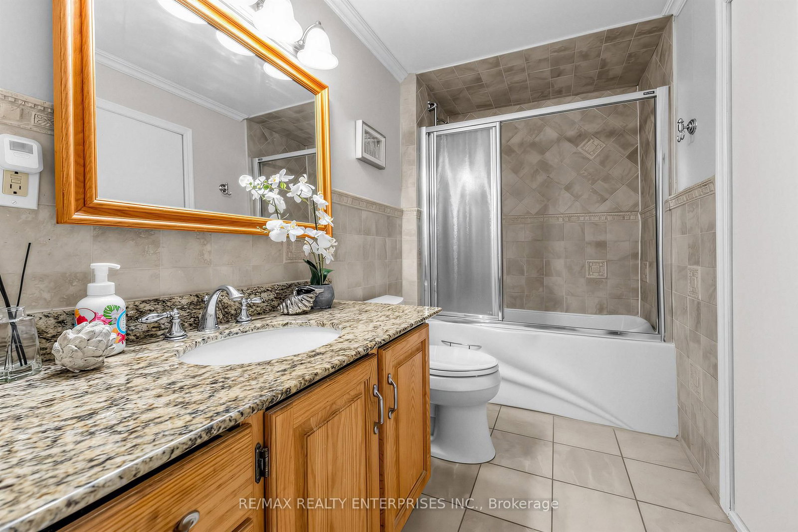 Detached House for sale at 426 Bartley Bull Pkwy, Brampton, Ontario, L6W 2M5 - Brampton East - MLS: W12900650