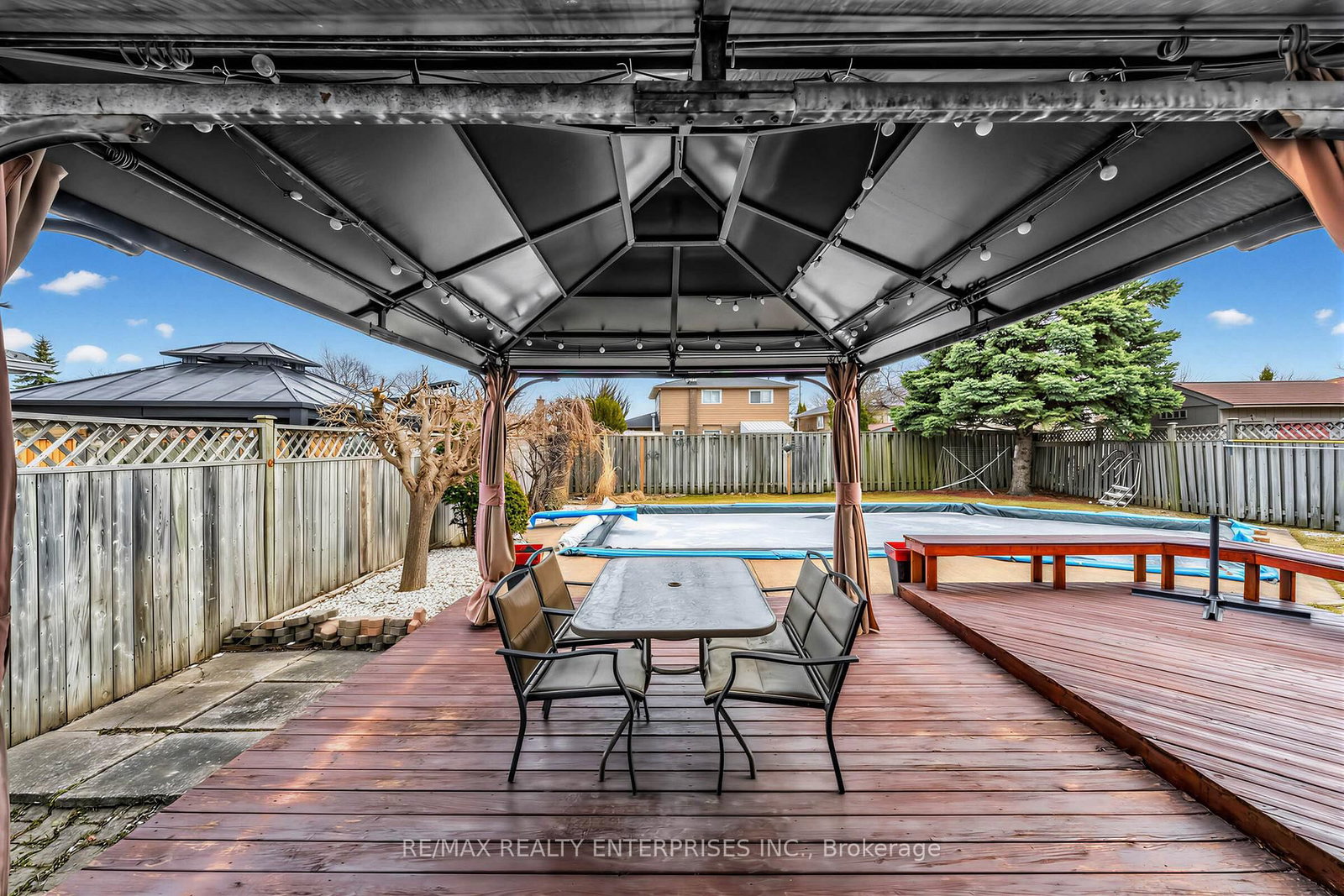 Detached House for sale at 426 Bartley Bull Pkwy, Brampton, Ontario, L6W 2M5 - Brampton East - MLS: W12900650