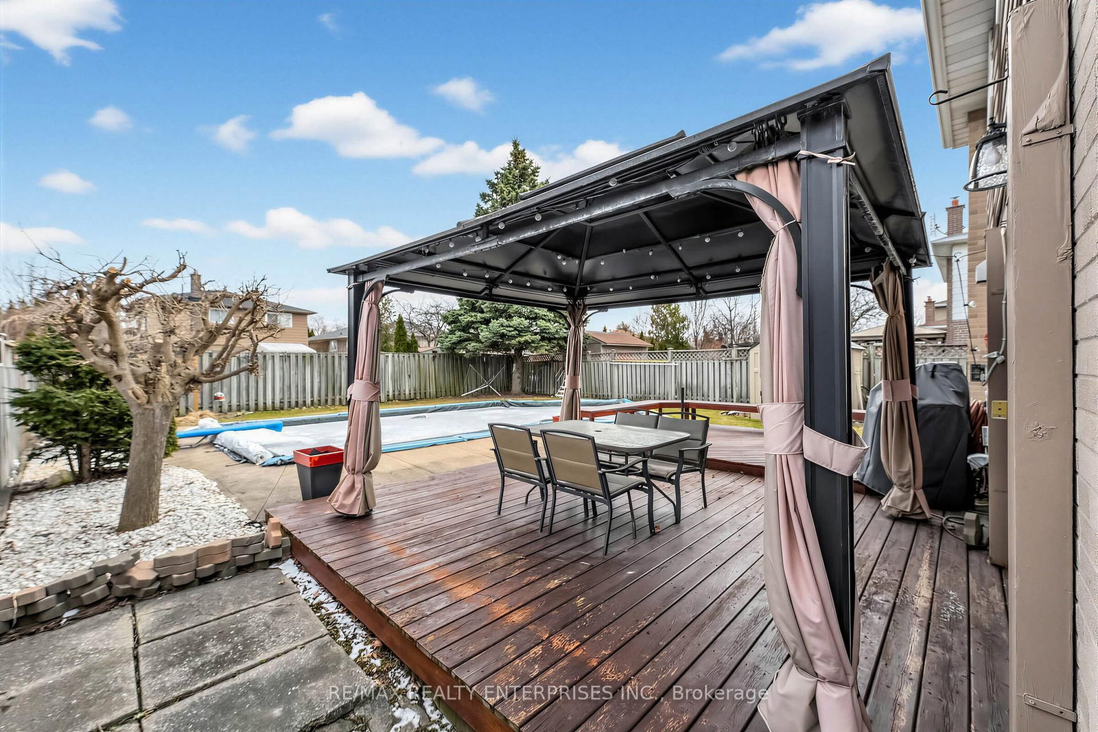 Detached House for sale at 426 Bartley Bull Pkwy, Brampton, Ontario, L6W 2M5 - Brampton East - MLS: W12900650