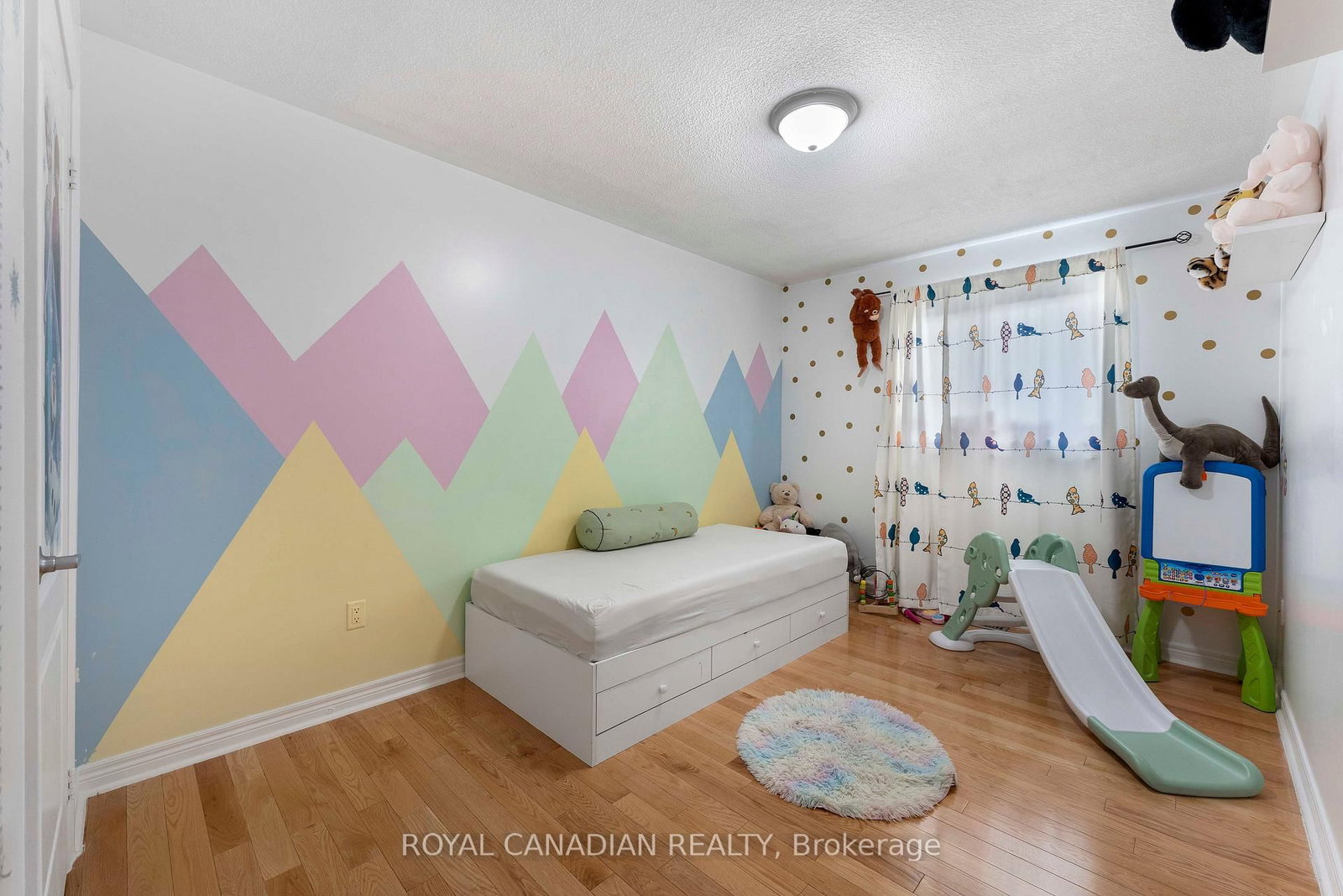 Detached House for sale at 88 Olde Town Road, Brampton, Ontario, L6X 4X9 - Fletcher's Creek Village - MLS: W12900700