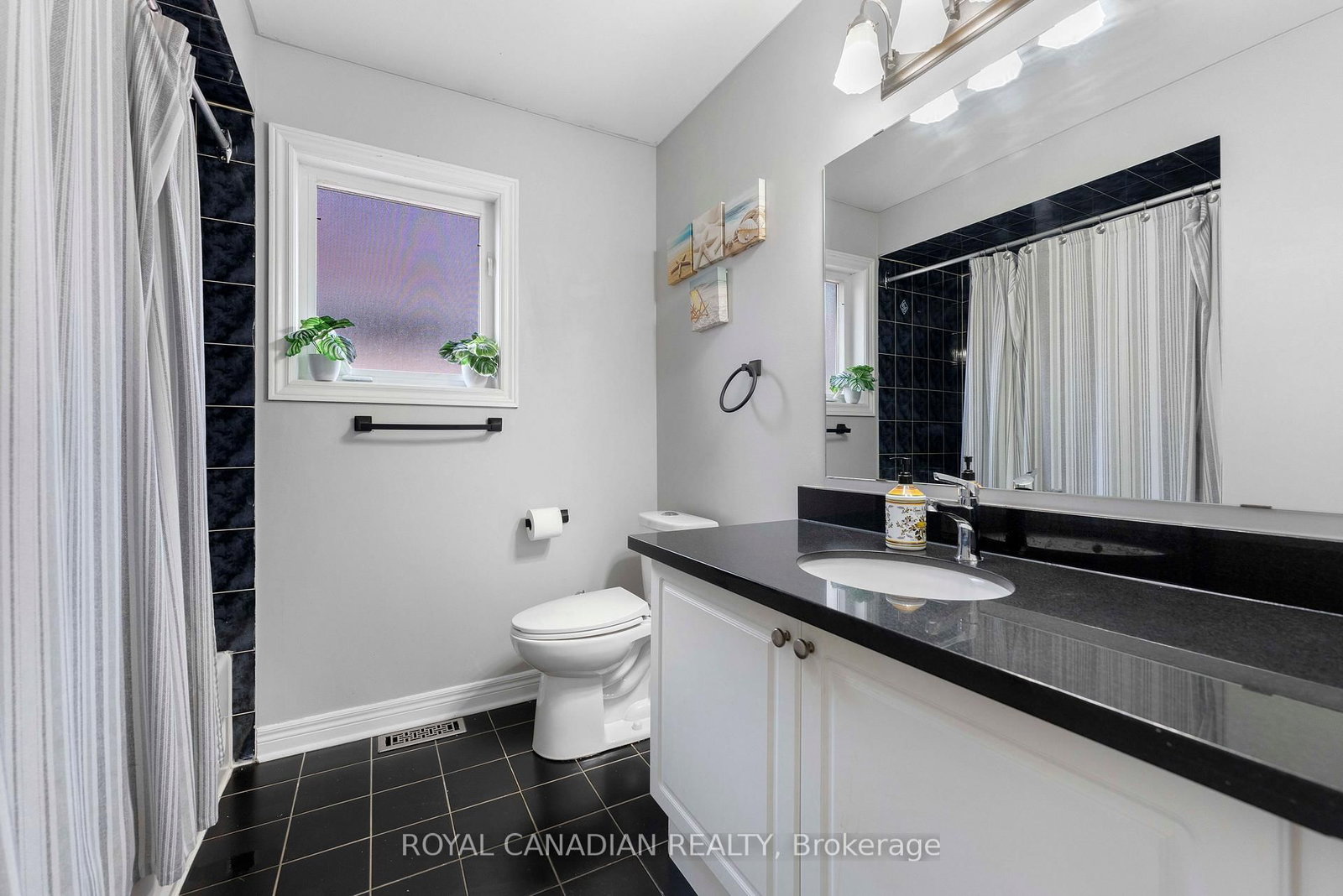 Detached House for sale at 88 Olde Town Road, Brampton, Ontario, L6X 4X9 - Fletcher's Creek Village - MLS: W12900700