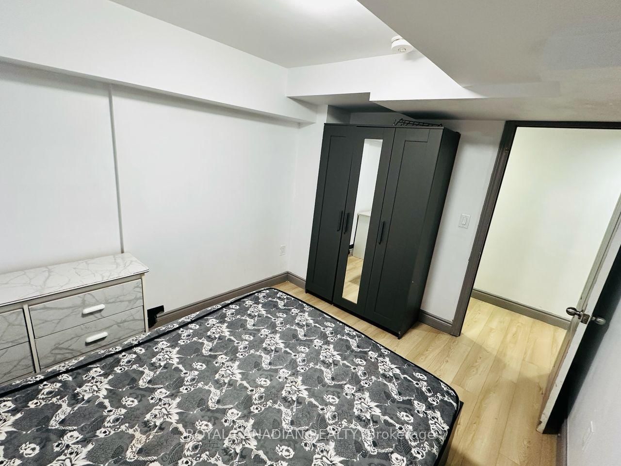 Detached House for sale at 88 Olde Town Road, Brampton, Ontario, L6X 4X9 - Fletcher's Creek Village - MLS: W12900700