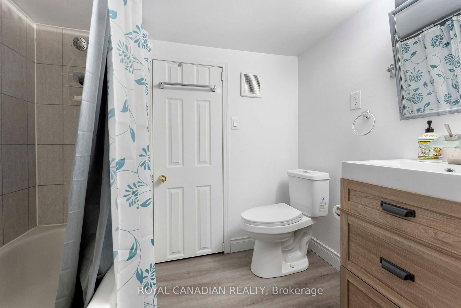 Detached House for sale at 88 Olde Town Road, Brampton, Ontario, L6X 4X9 - Fletcher's Creek Village - MLS: W12900700