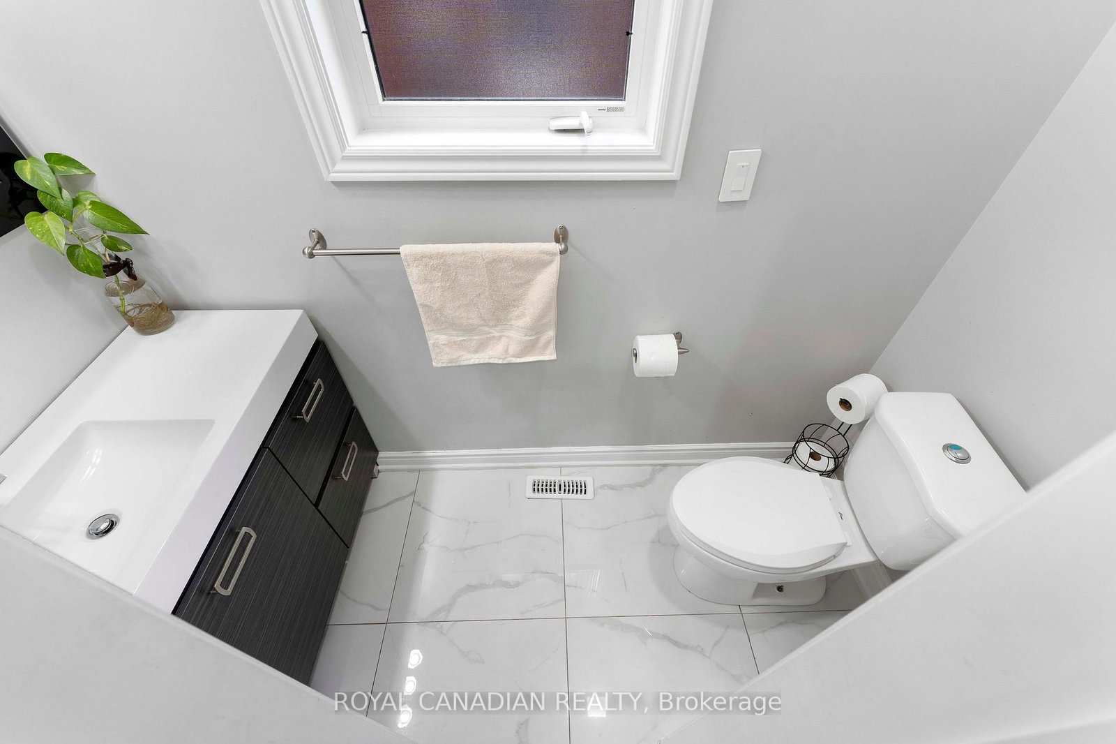 Detached House for sale at 88 Olde Town Road, Brampton, Ontario, L6X 4X9 - Fletcher's Creek Village - MLS: W12900700