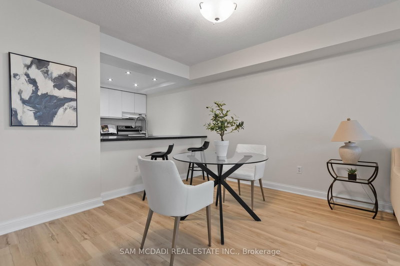 2106 - 24 Hanover Rd S, Brampton, L6S 5K8 | Image 3