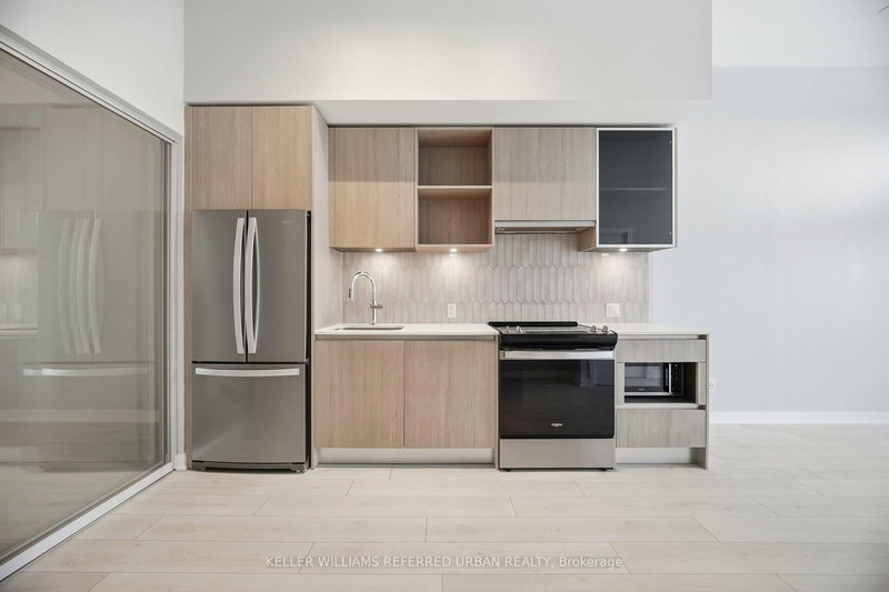 104 - 405 Dundas St W, Oakville, L6M 5P9 | Image 3