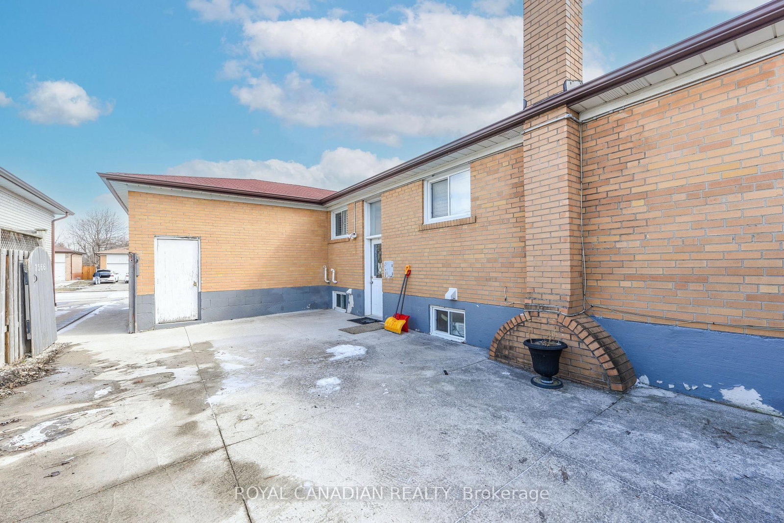 Listing Image 41