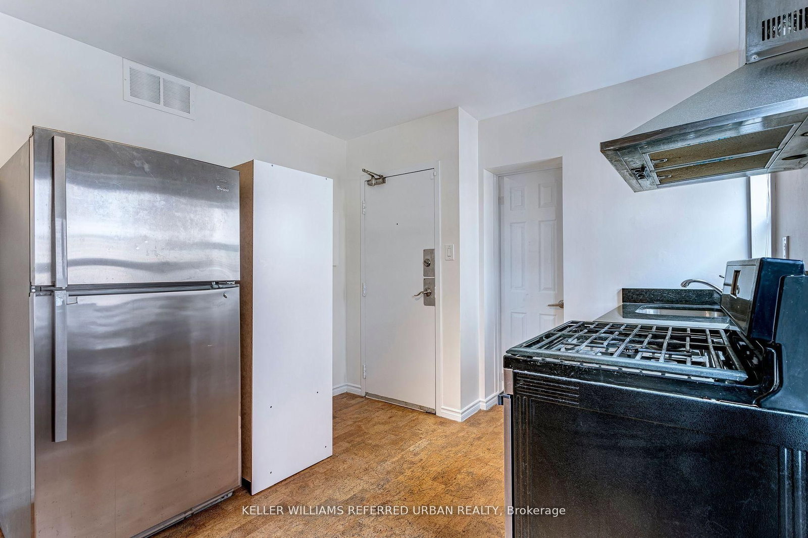 2976 Lake Shore Boulevard W, Unit 2 - Photo 9