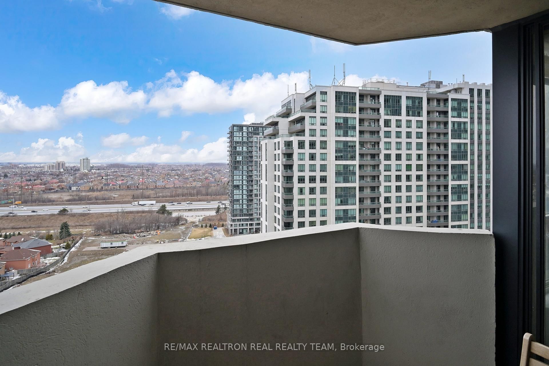 350 Rathburn Road, Unit 1905