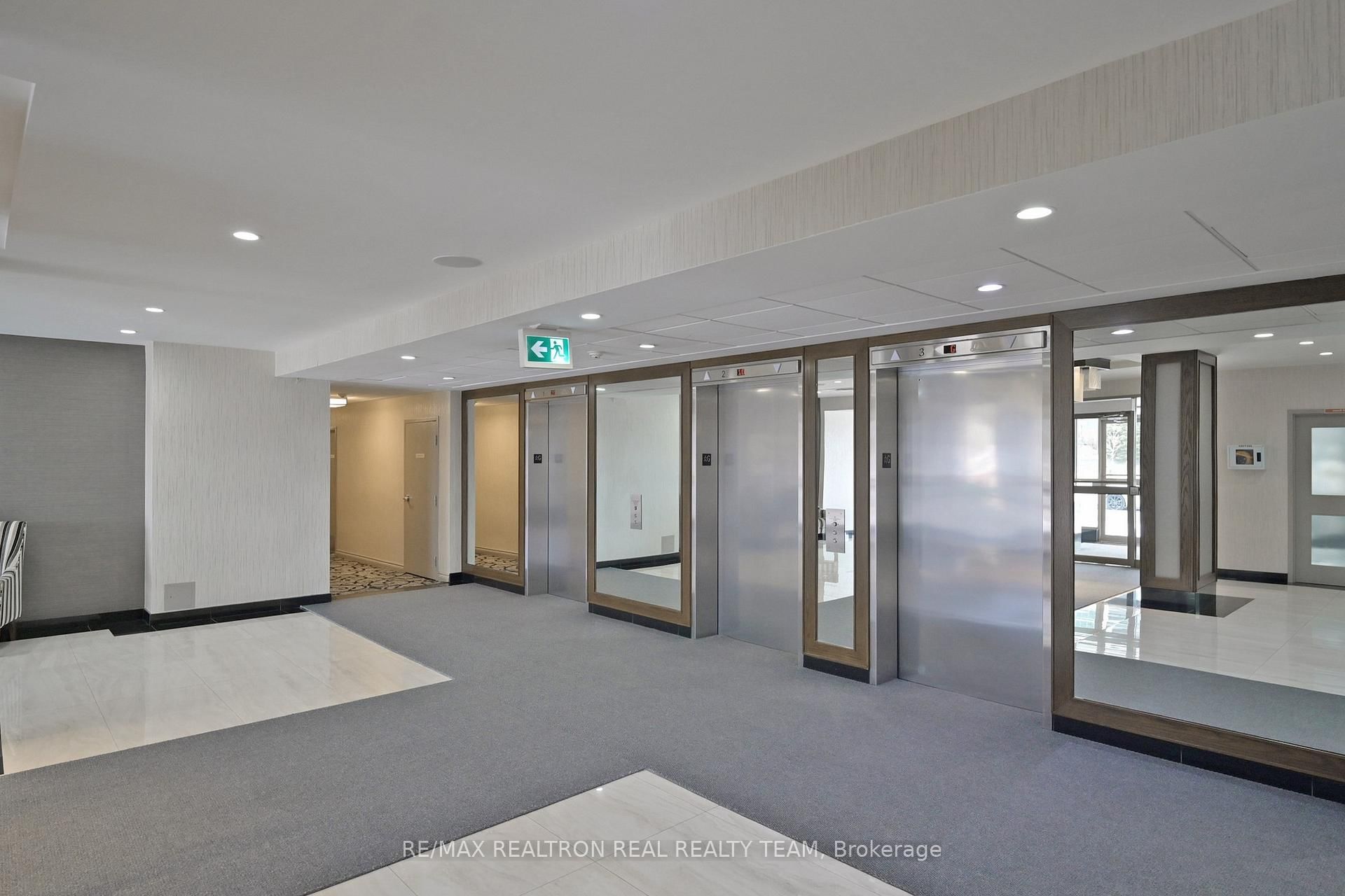 350 Rathburn Road, Unit 1905