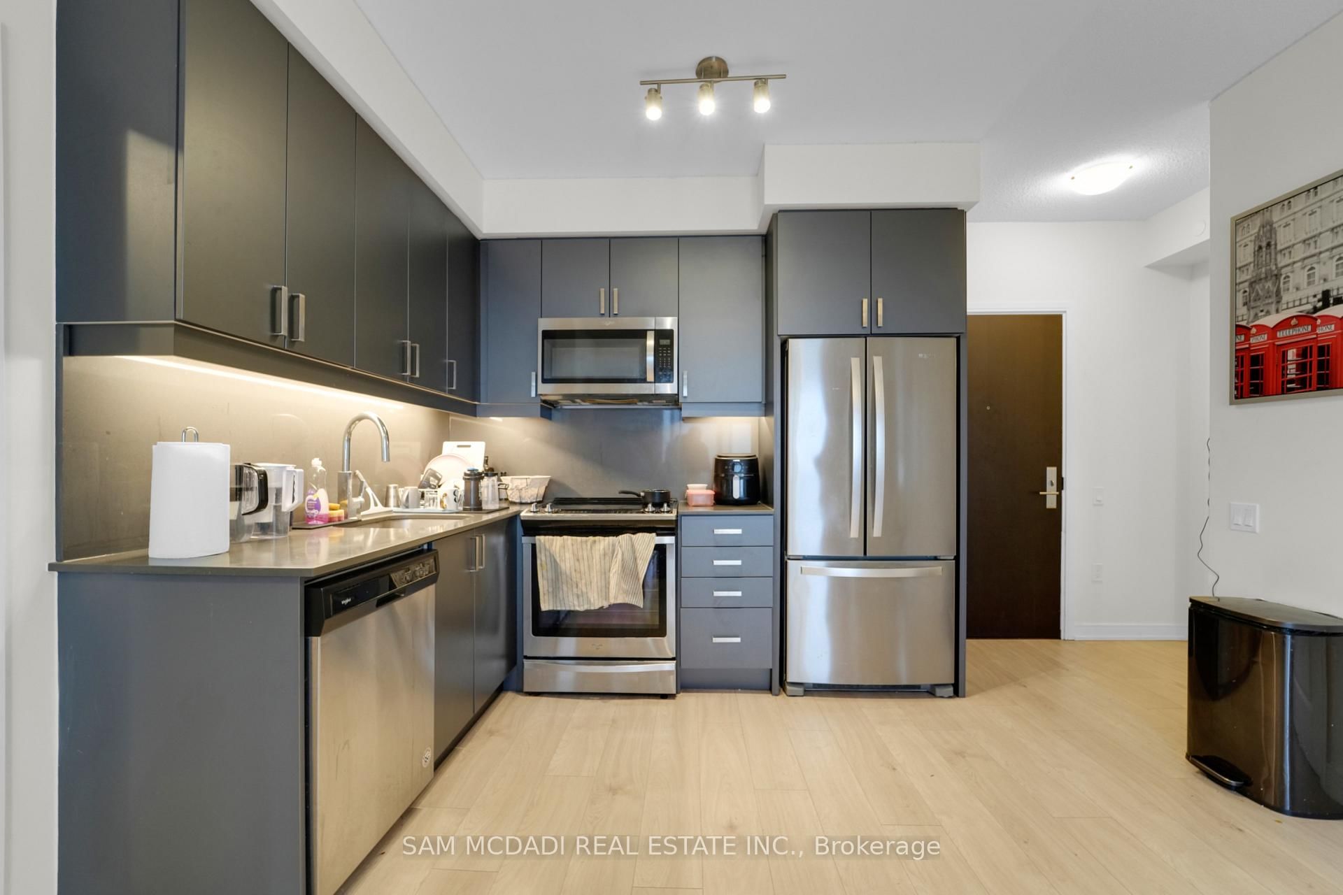 8 Nahani Way, Unit 1722