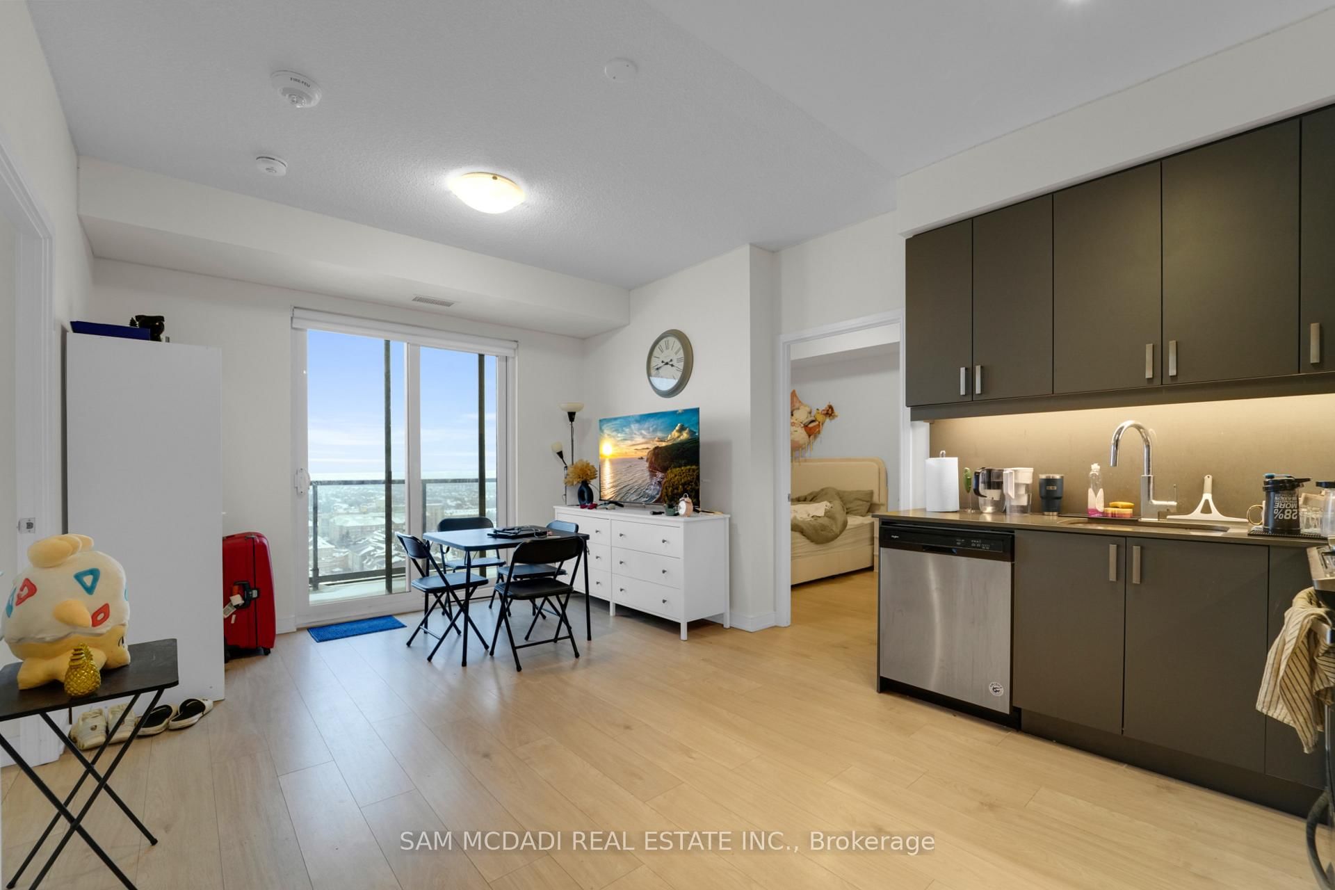 8 Nahani Way, Unit 1722