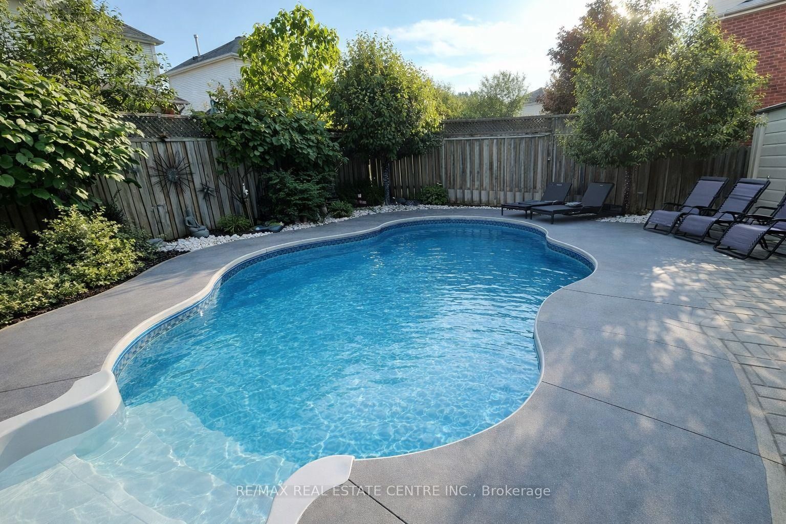 Listing Image 37