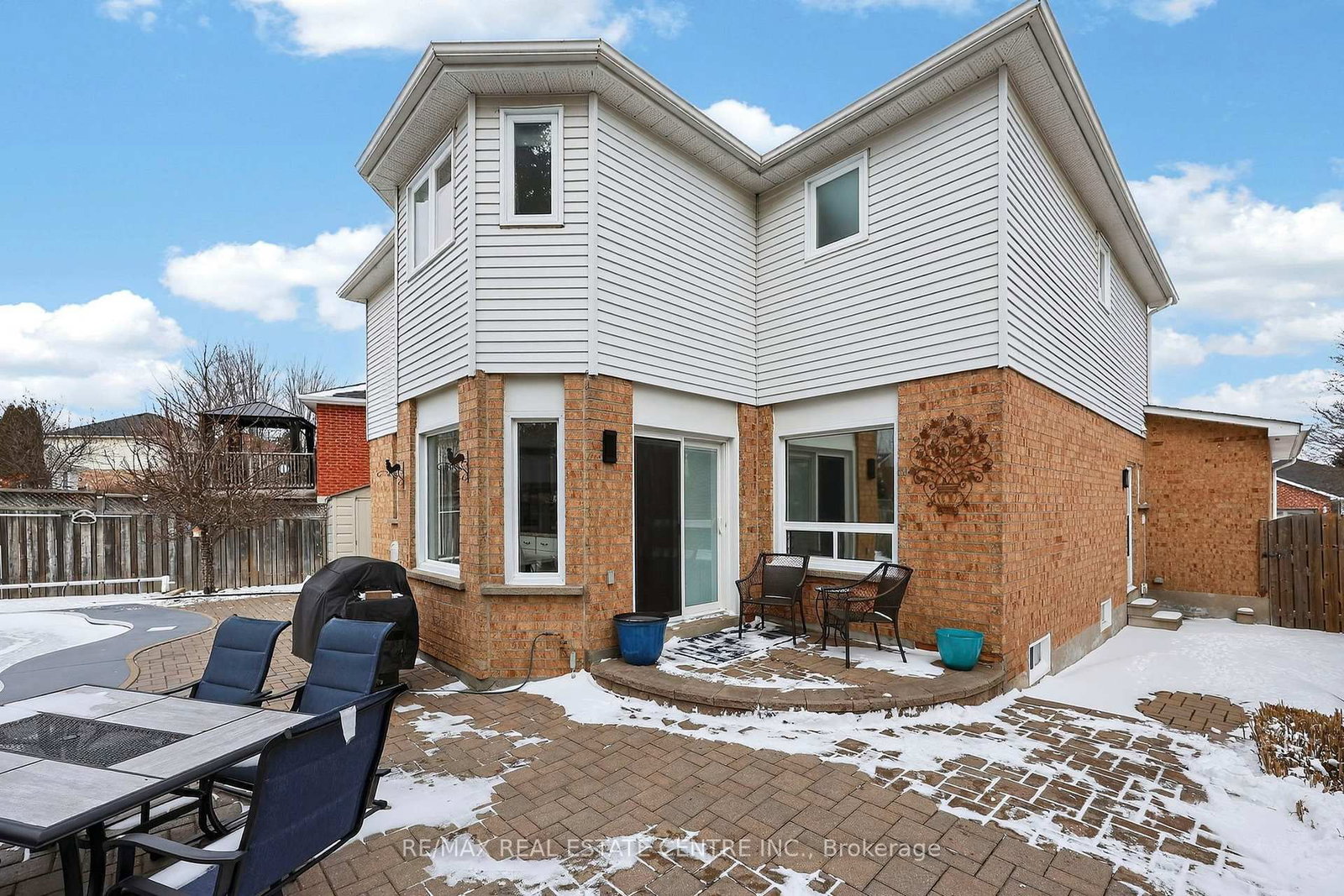 Listing Image 44