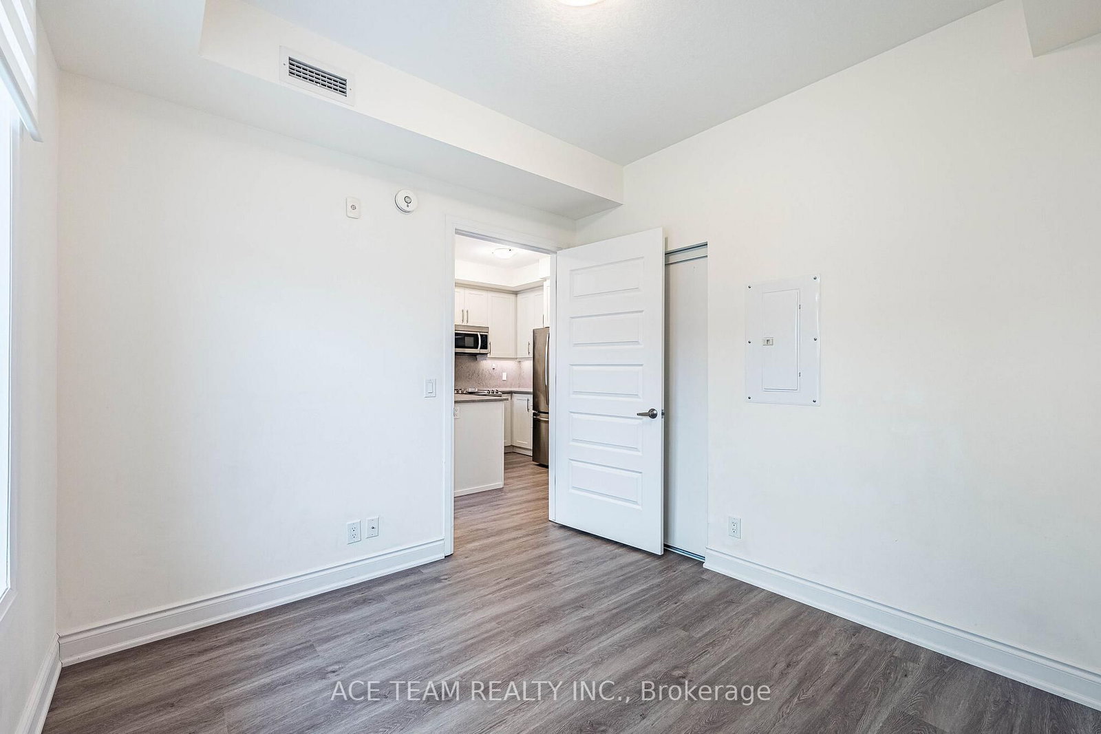 Condo for sale at 133-1105 Leger Way, Milton, Ontario, L9E 1K7 - Ford - MLS: W12902032