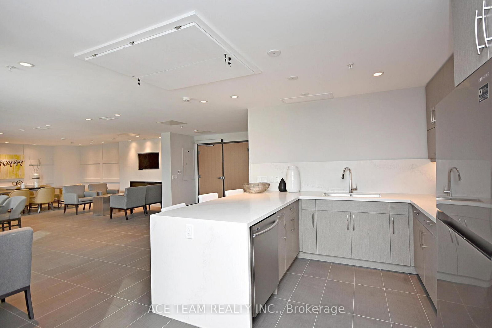 Condo for sale at 133-1105 Leger Way, Milton, Ontario, L9E 1K7 - Ford - MLS: W12902032