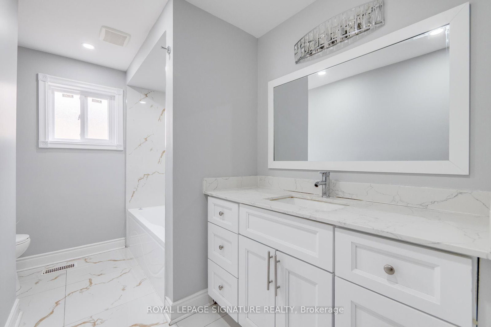 Detached House for sale at 34 Meadowlark Drive, Brampton, Ontario, L6Y 4A7 - Fletcher's Creek South - MLS: W12902686