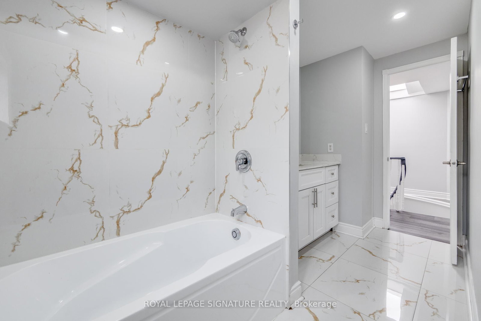 Detached House for sale at 34 Meadowlark Drive, Brampton, Ontario, L6Y 4A7 - Fletcher's Creek South - MLS: W12902686